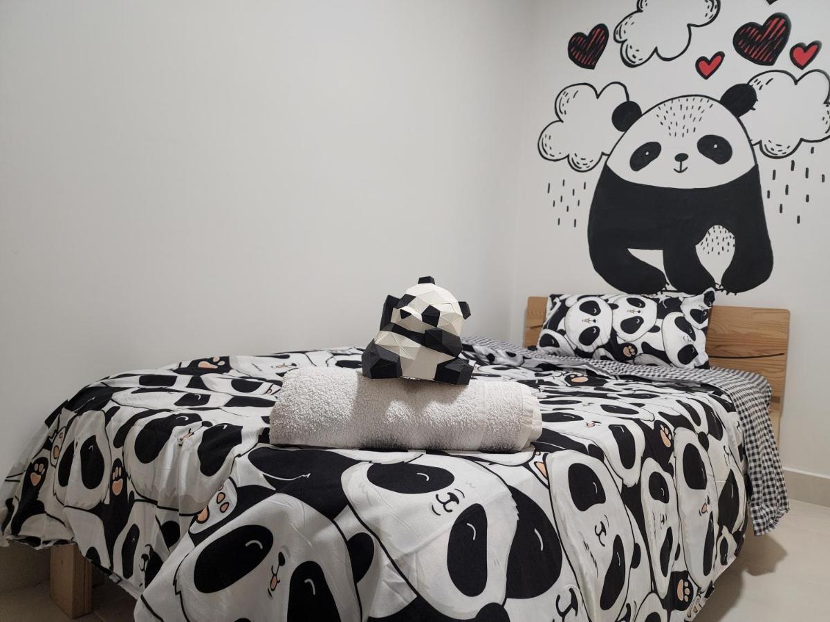 Netflix Panda House 3B2R Rimbayu Kota Kemuning With Atari Games Apartment Teluk Panglima Garang Luaran gambar