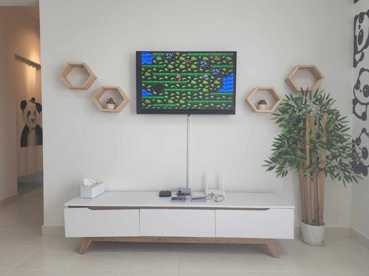 Netflix Panda House 3B2R Rimbayu Kota Kemuning With Atari Games Apartment Teluk Panglima Garang Luaran gambar