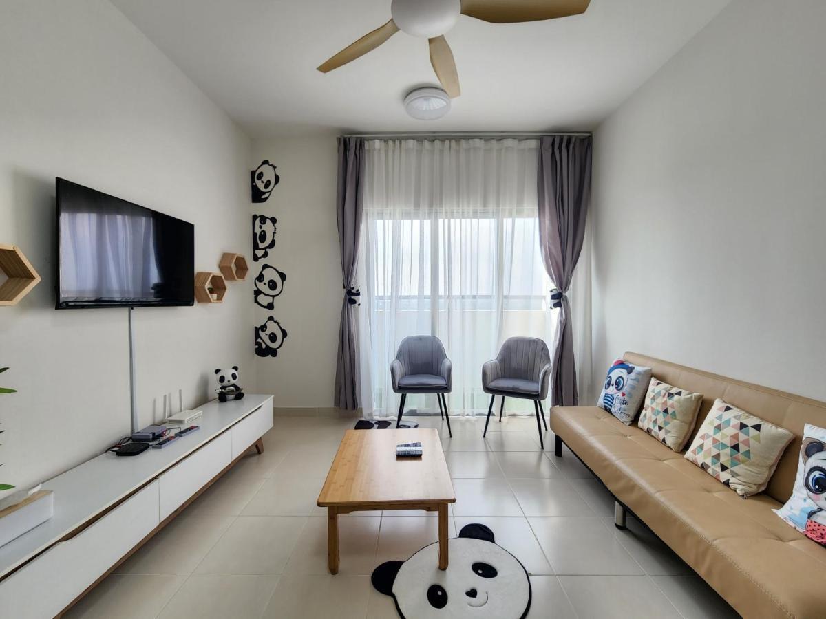 Netflix Panda House 3B2R Rimbayu Kota Kemuning With Atari Games Apartment Teluk Panglima Garang Luaran gambar